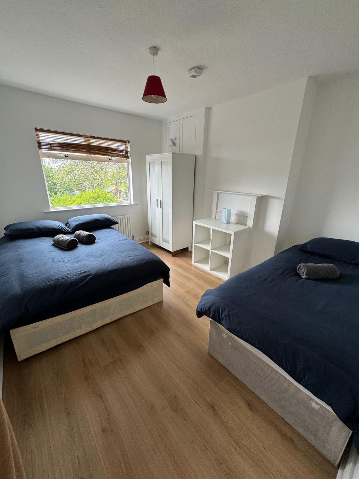 Nice Triple Room At 2 Iveragh Rd-6 Dublin Kültér fotó